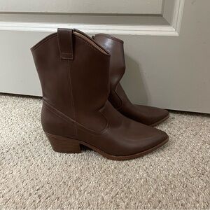 NWT Target Universal Thread Brown Cowgirl Boots Size 10